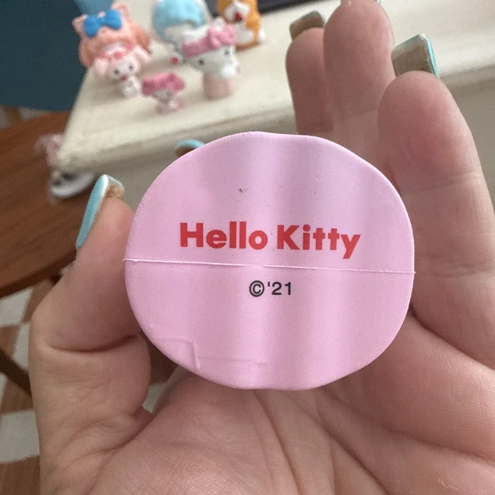 HELLO KITTY PRINCESS CAKE TOPPER